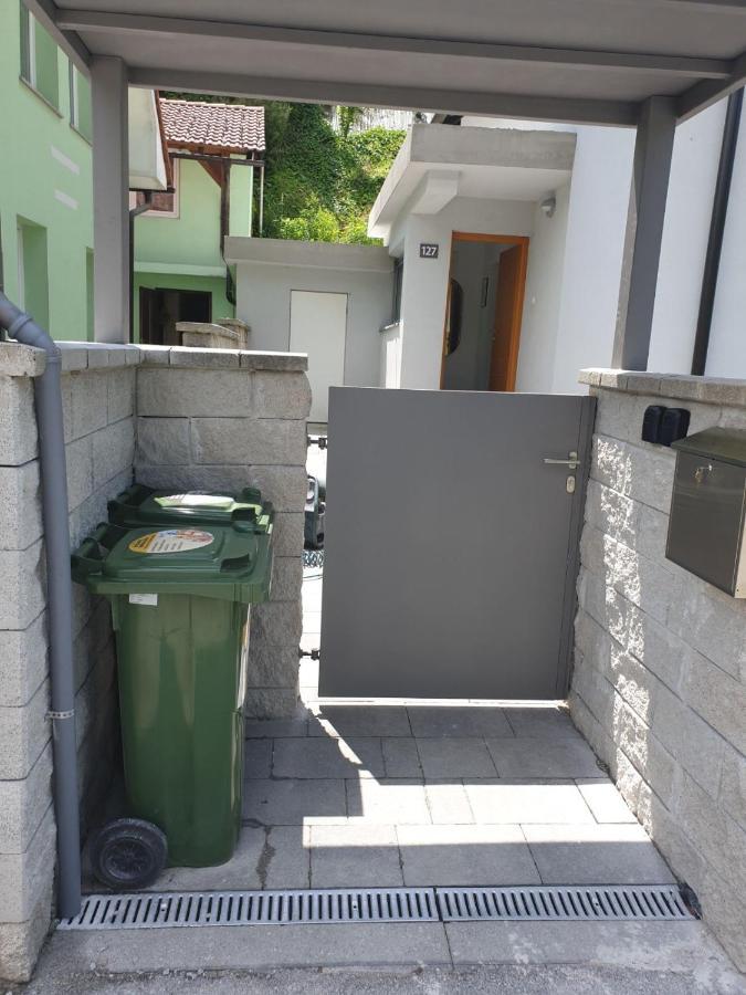 Apartma Sava-Stol Jesenice Buitenkant foto